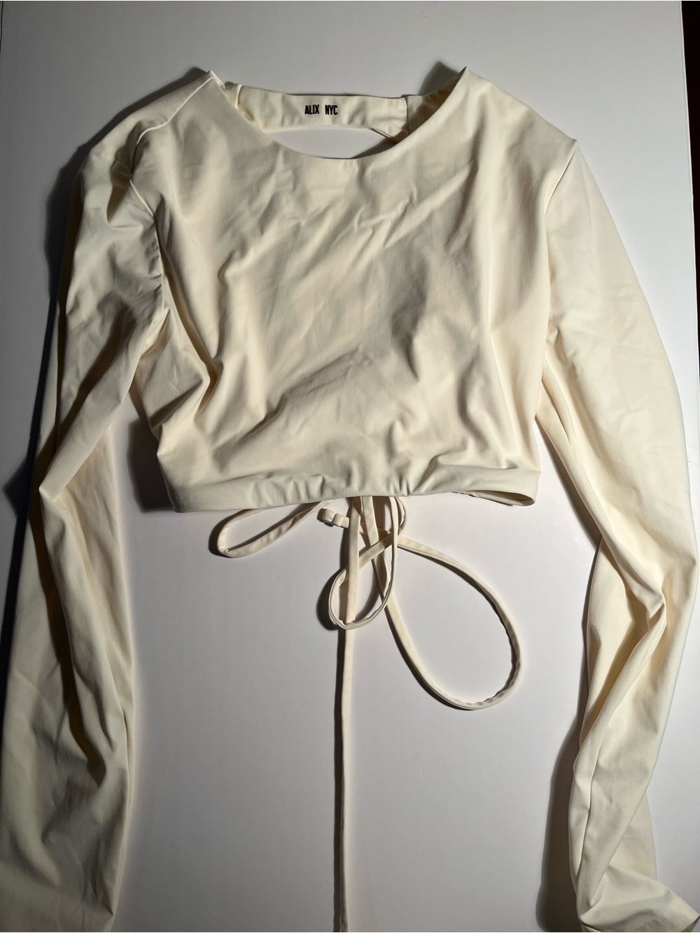 ALIX NYC Cream Long-Sleeve Tie-Front Crop Top size small 🎀🎀